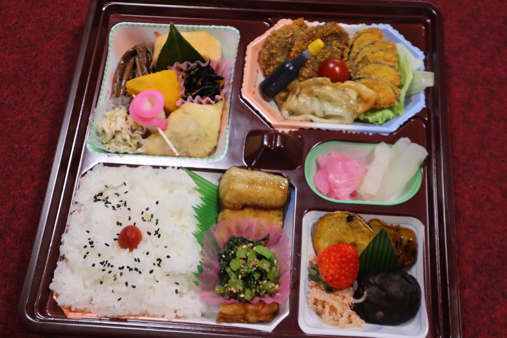 半精進のお弁当です