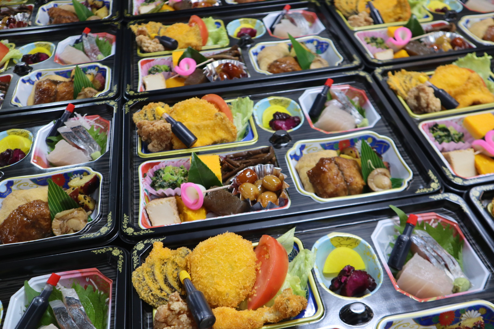 神社の直会用パック料理