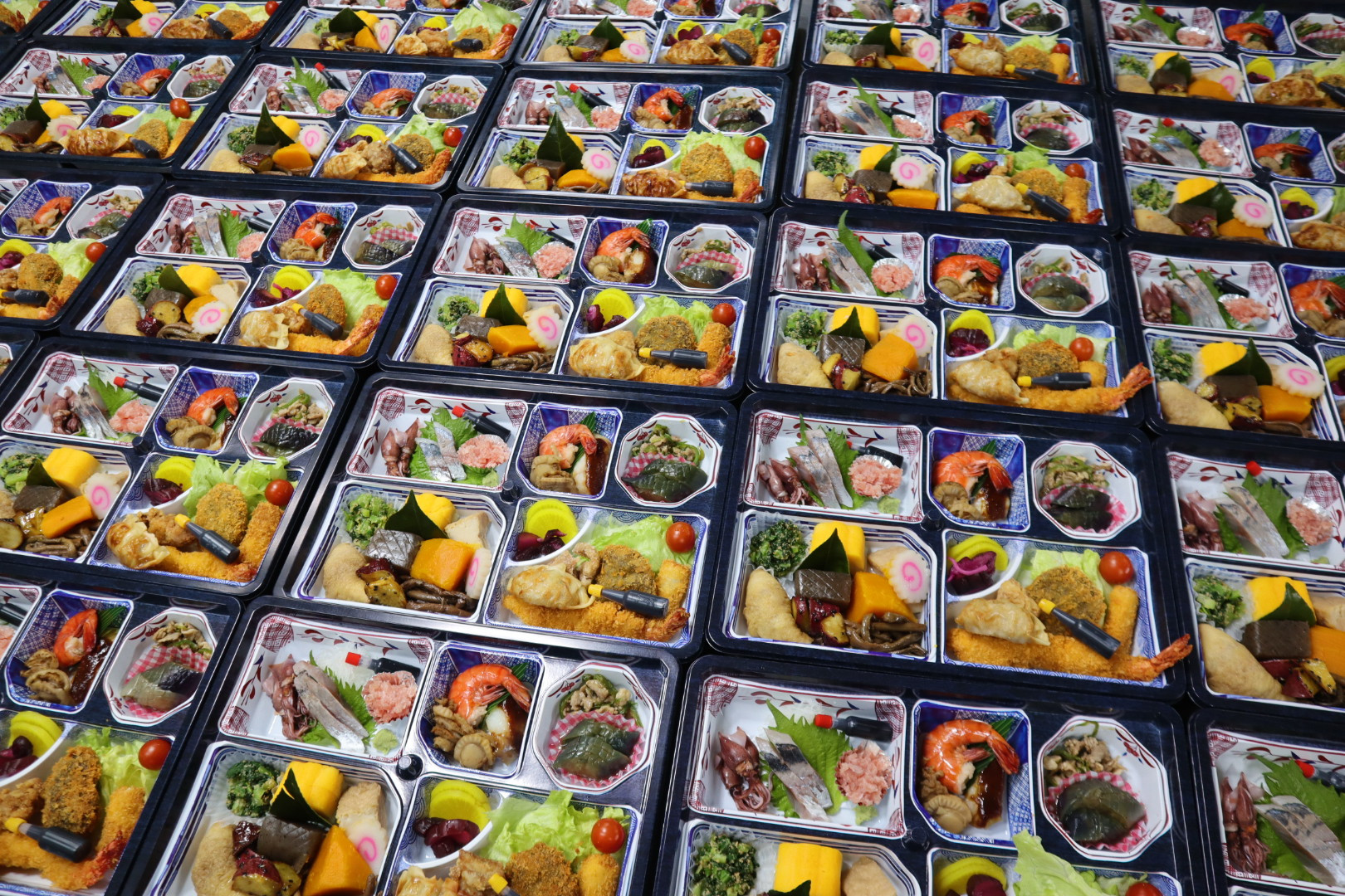 たくさんのパック料理のご注文ありがとうございます