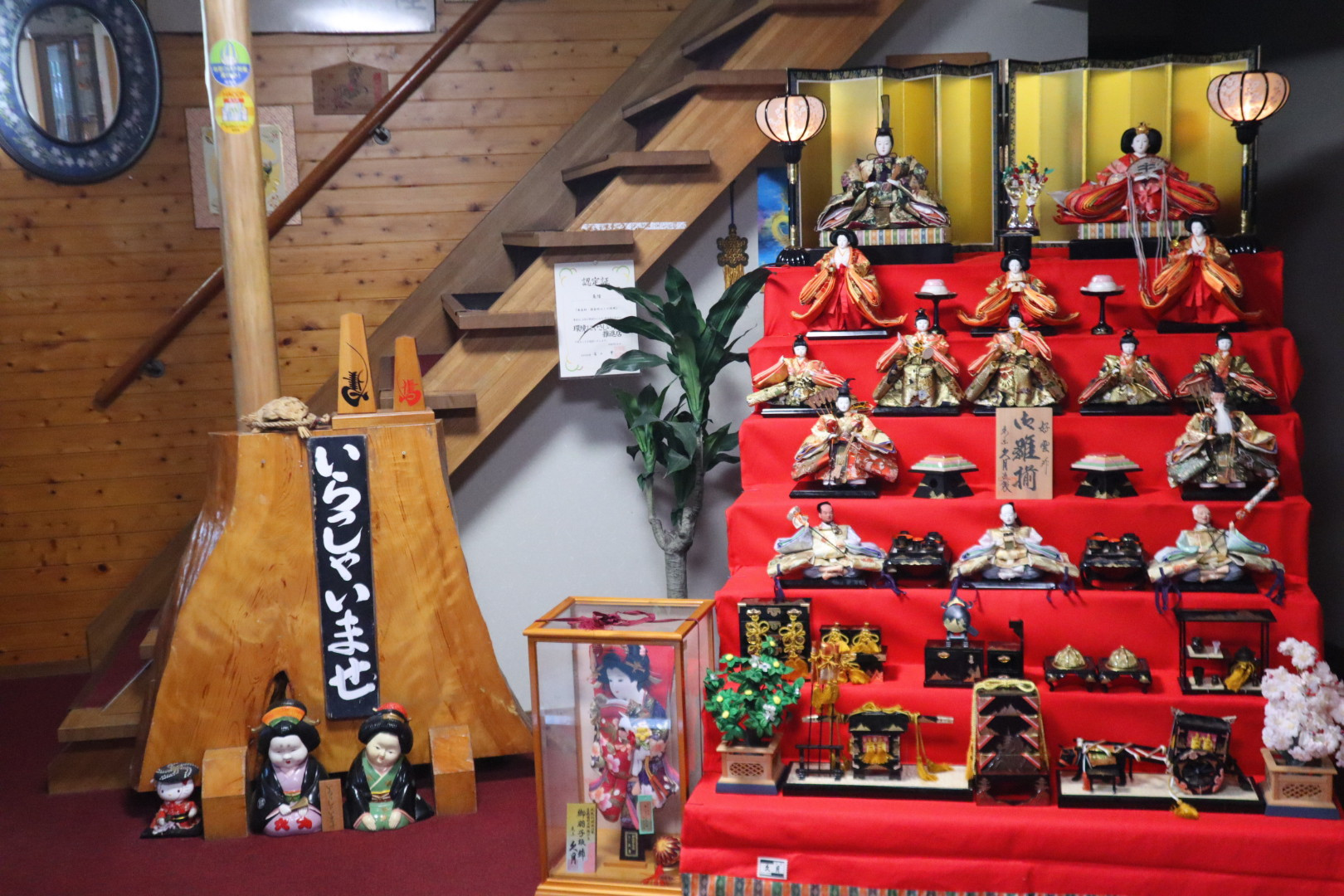 今年もお雛様を飾りました