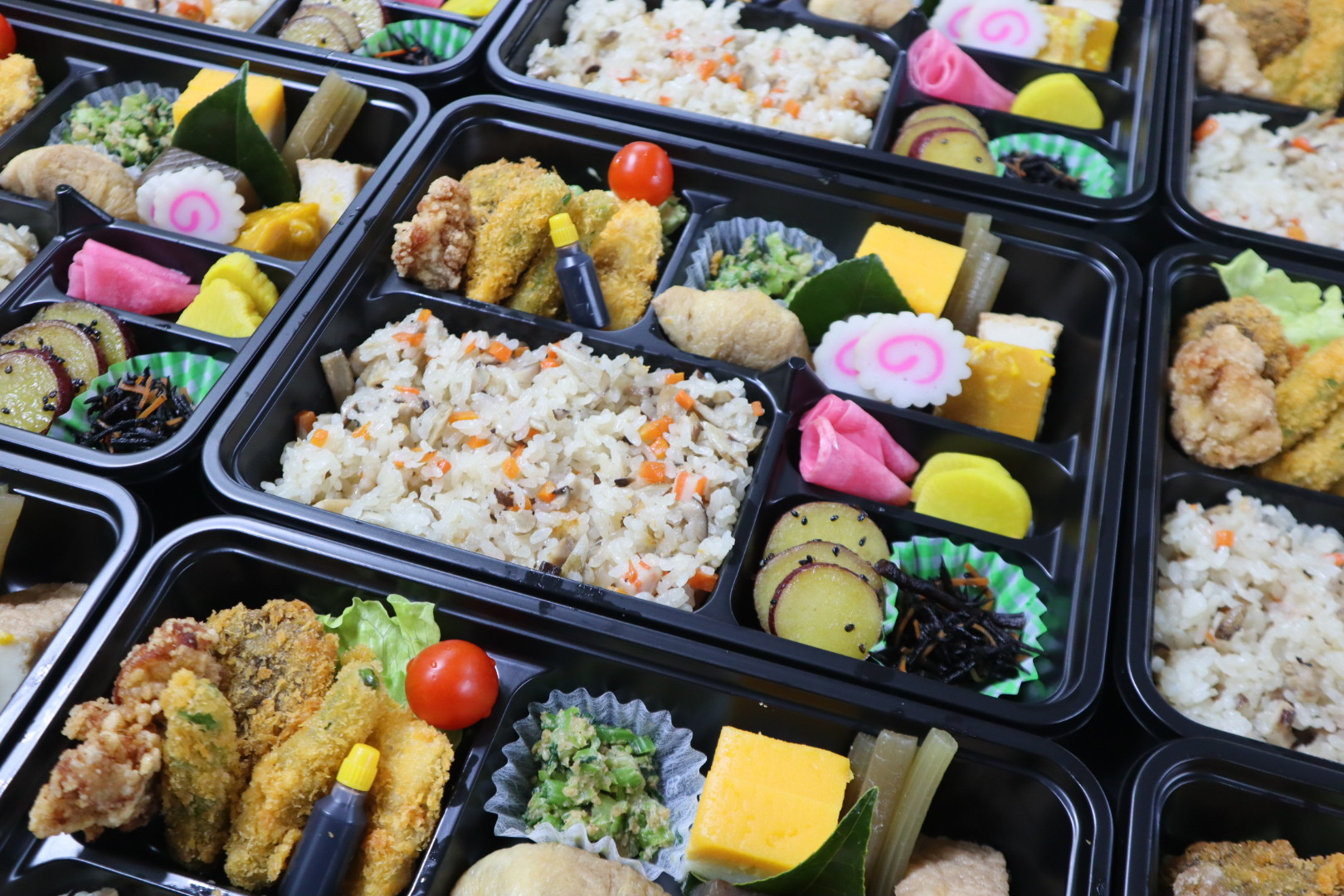 味めし弁当1200円（税別）