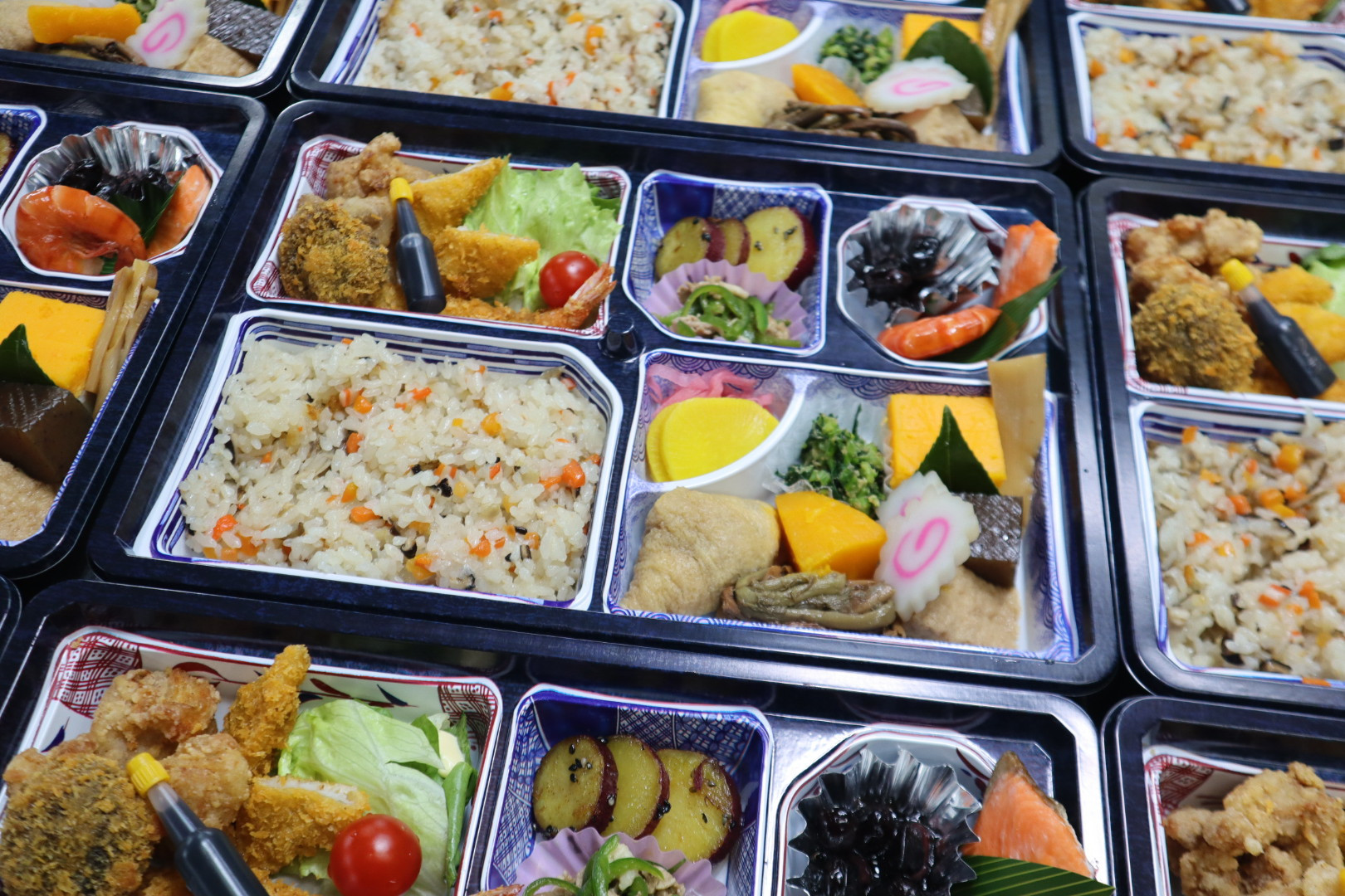 味めし弁当1700円（税別）