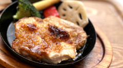 鶏肉のオーブン焼き 玉葱醬油ソース.jpg