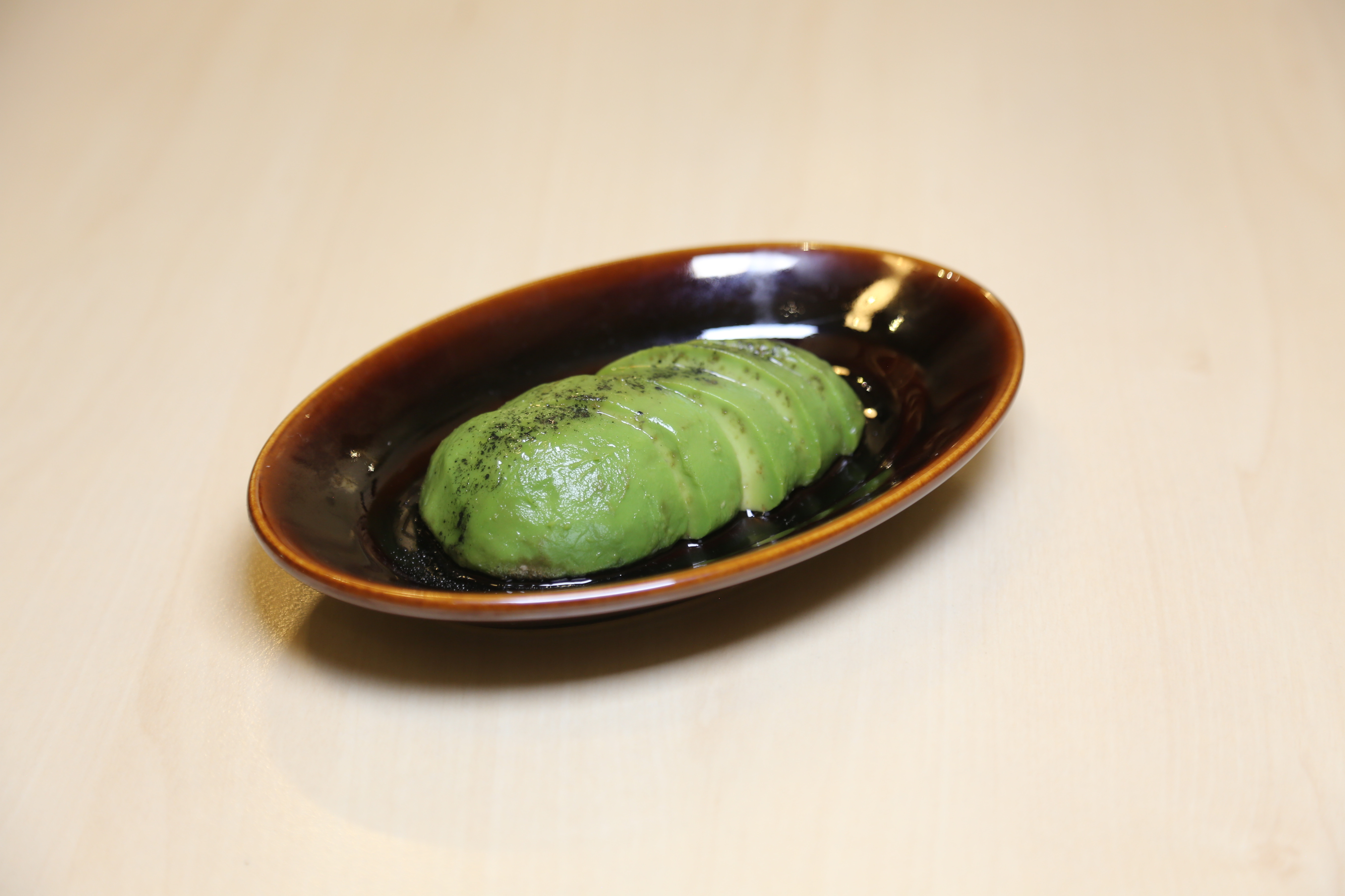 アボカドの塩麴漬け