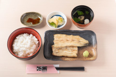 白焼定食 【上】(一尾)