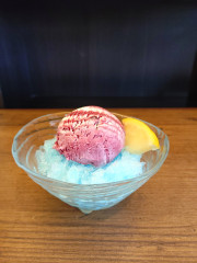 かき氷　ブルーハワイ