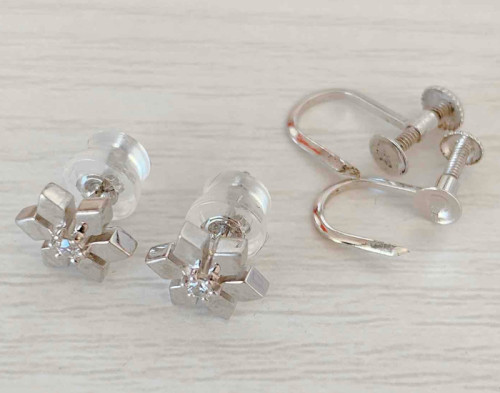 雪の結晶ピアスリフォーム3.JPG