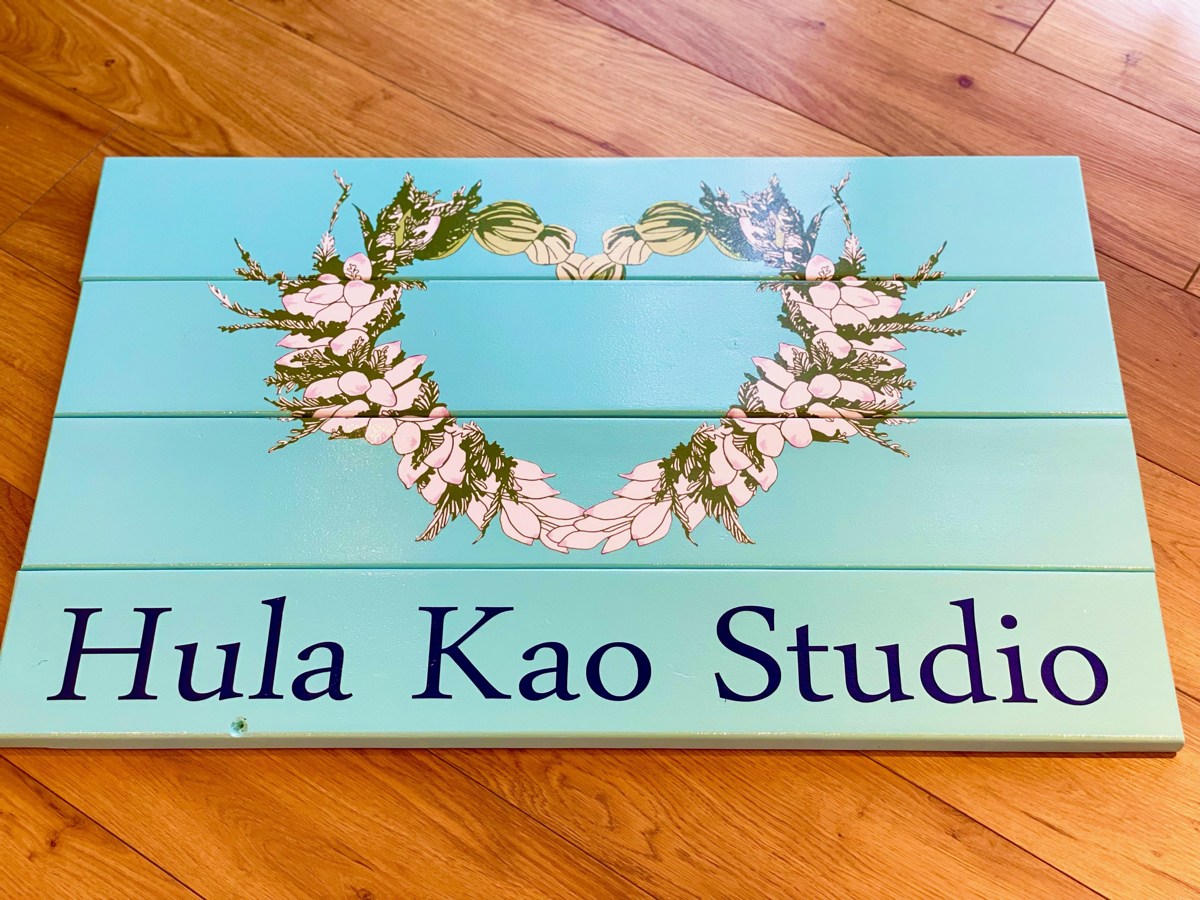 『Hula Kao Studioのロゴマークが誕生しました』