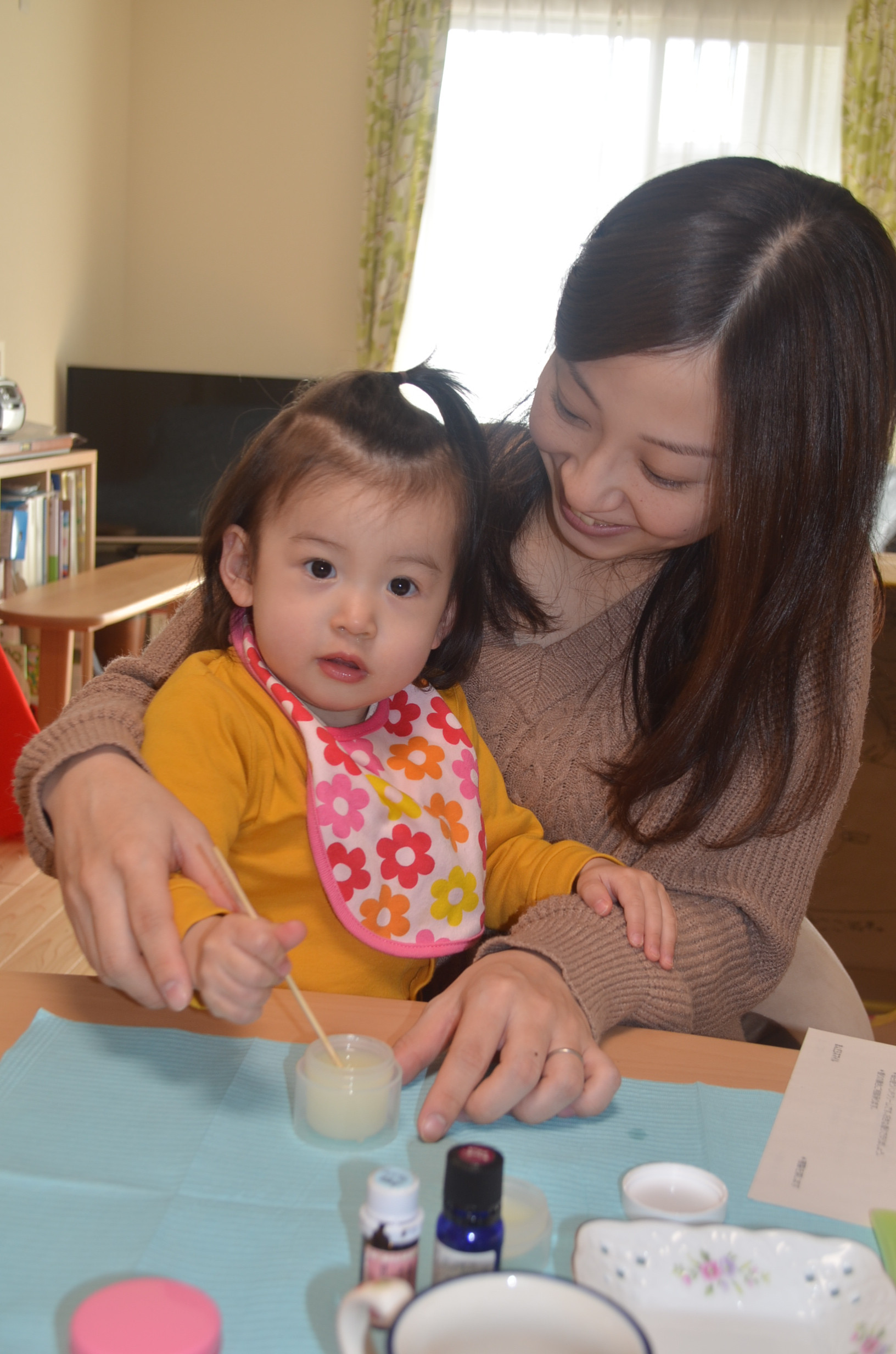 募集 親子でナチュラルケア講座 ハンドクリーム２種作りと 手浴体験 宮城 仙台 多賀城ベビーマッサージ教室まんどろスマイル 全国オンライン笑顔になれるベビーマッサージ教室