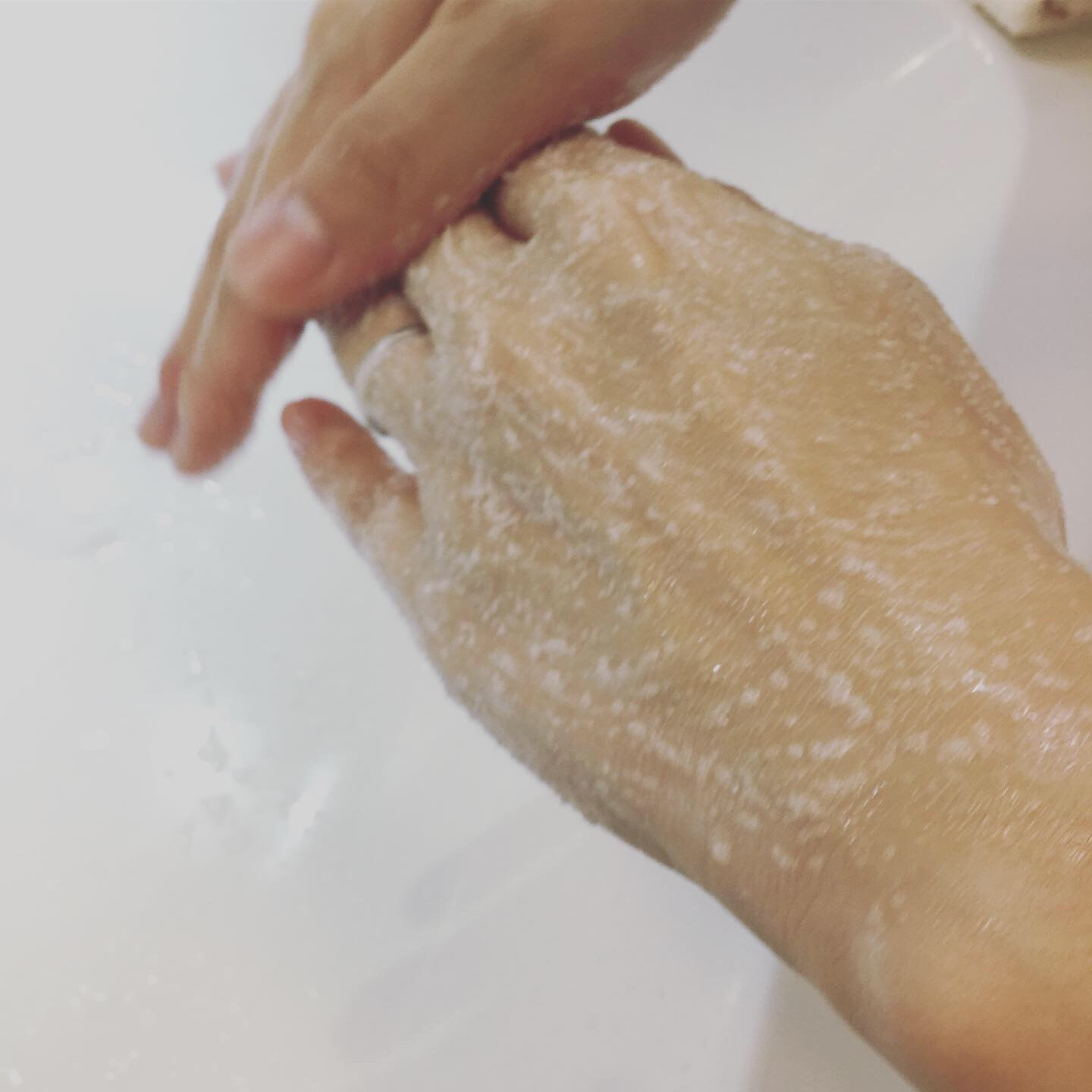 【満席】 『育児ママの手を癒す♡ハンドクリーム作り』   親子でナチュラルケア講座 