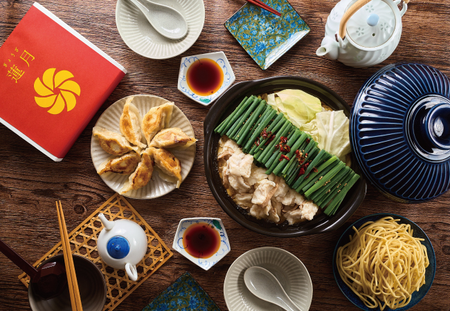 【プレスリリース】中国料理世界大会チャンピオンが作る予約困難店の「餃子」と、本格鍋専門店の「もつ鍋」がコラボ。お取り寄せ限定セットを販売開始。