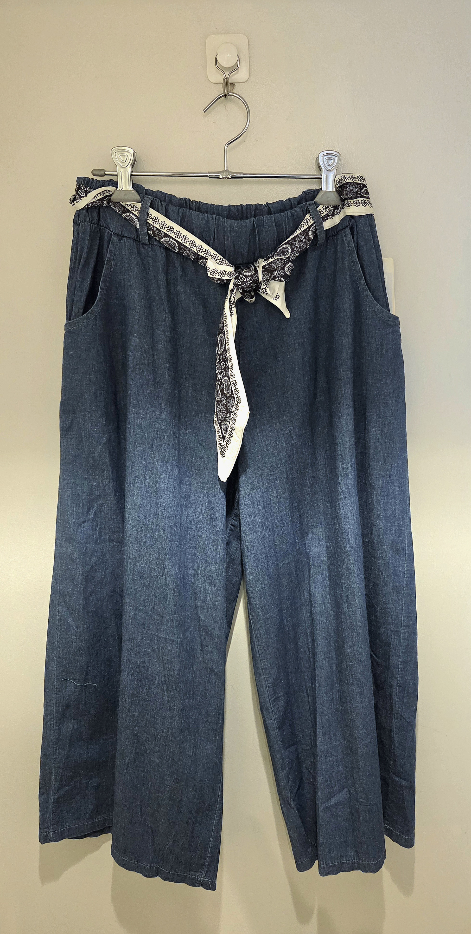 スカーフ付き薄手デニムパンツ　New Collection   ¥10.000(2タイプ)