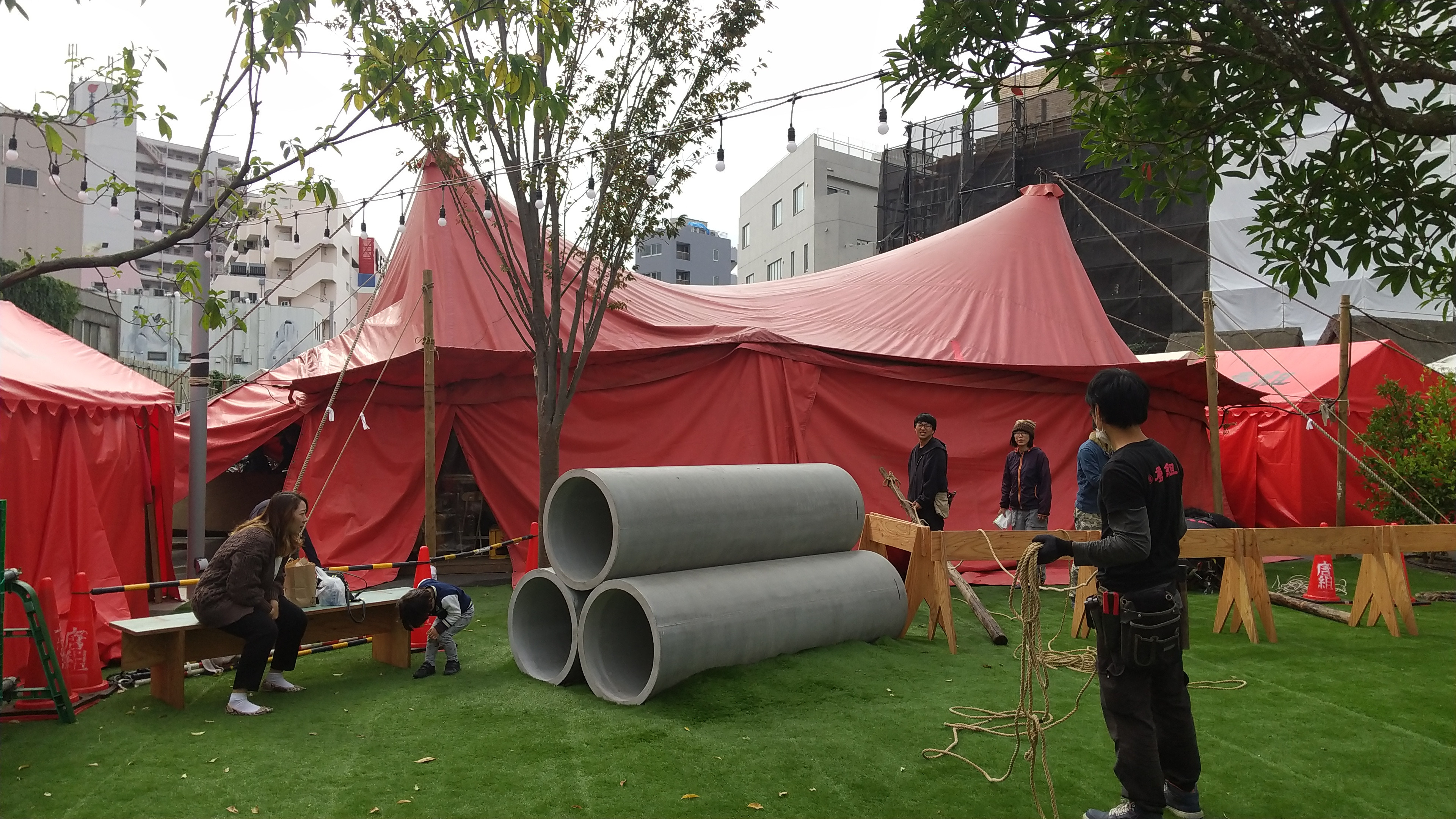 唐十郎と紅テントその一党　劇団状況劇場1964ー1975　四谷シモン直筆署名入り 唐十郎と紅テントその一党 劇団状況劇場1964〜1975 | タイムカプセル