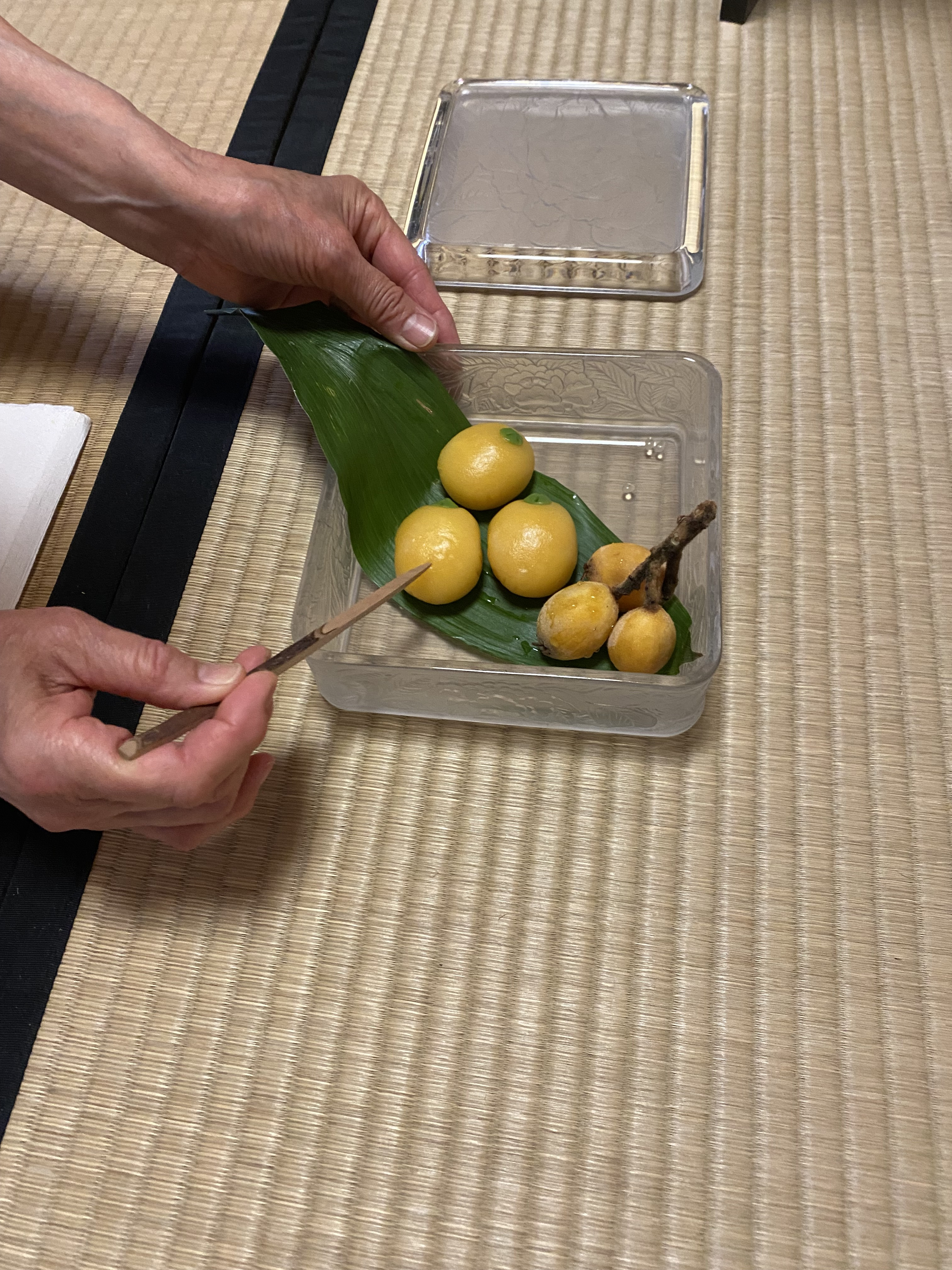 びわのお菓子を・・・