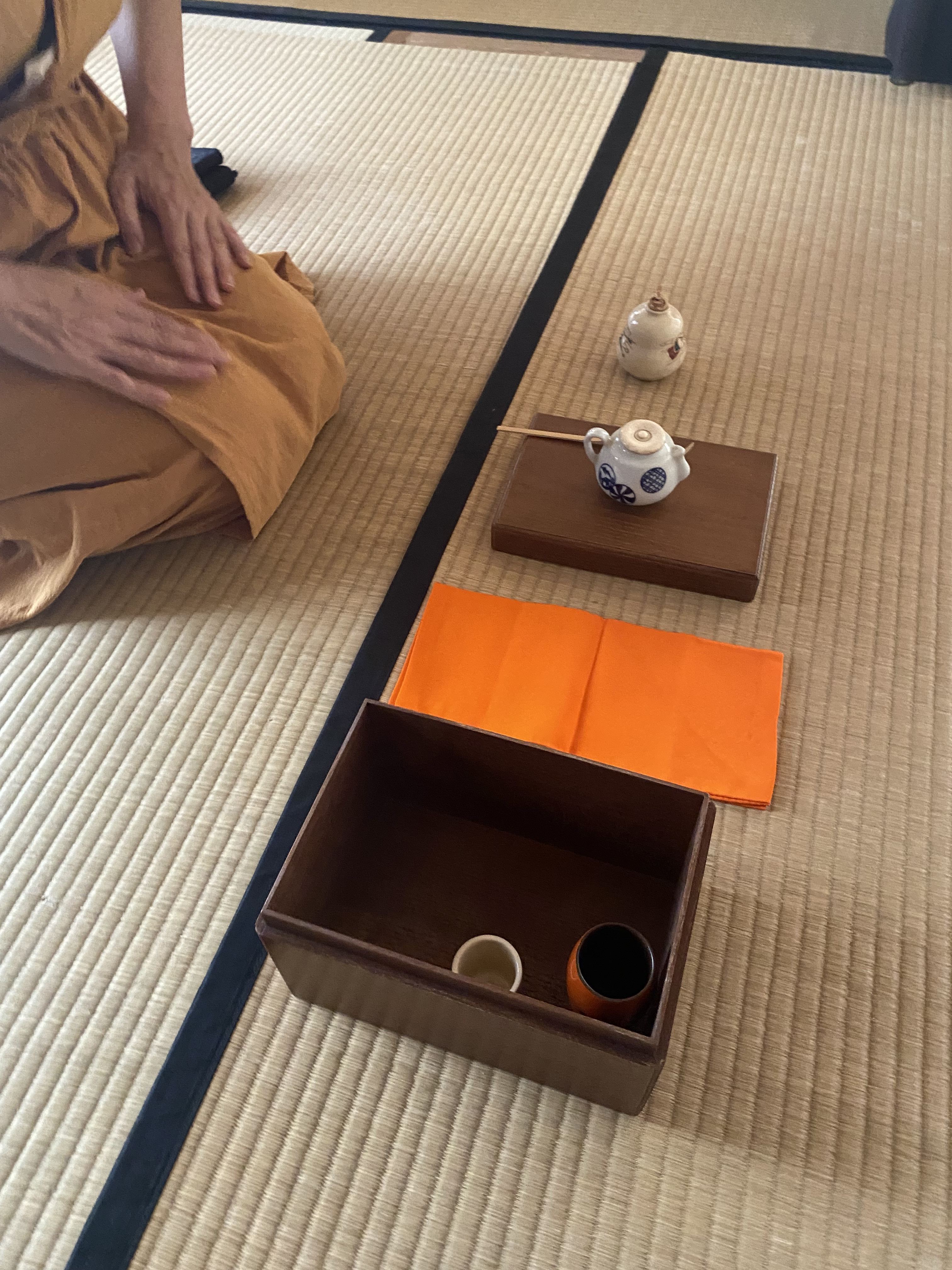 茶箱　卯の花点前を・・・－其の弐－