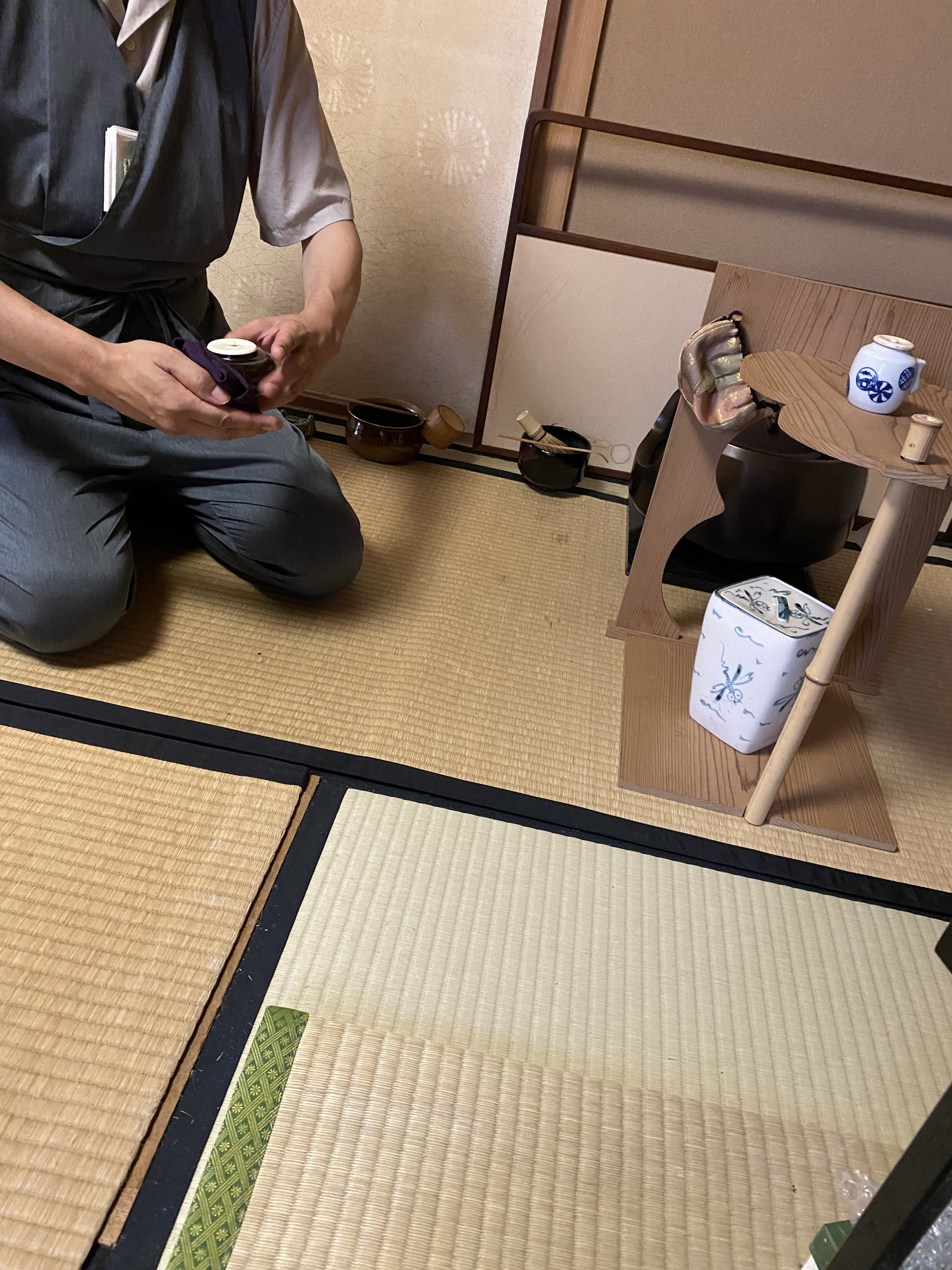 長緒茶入を使って．．．