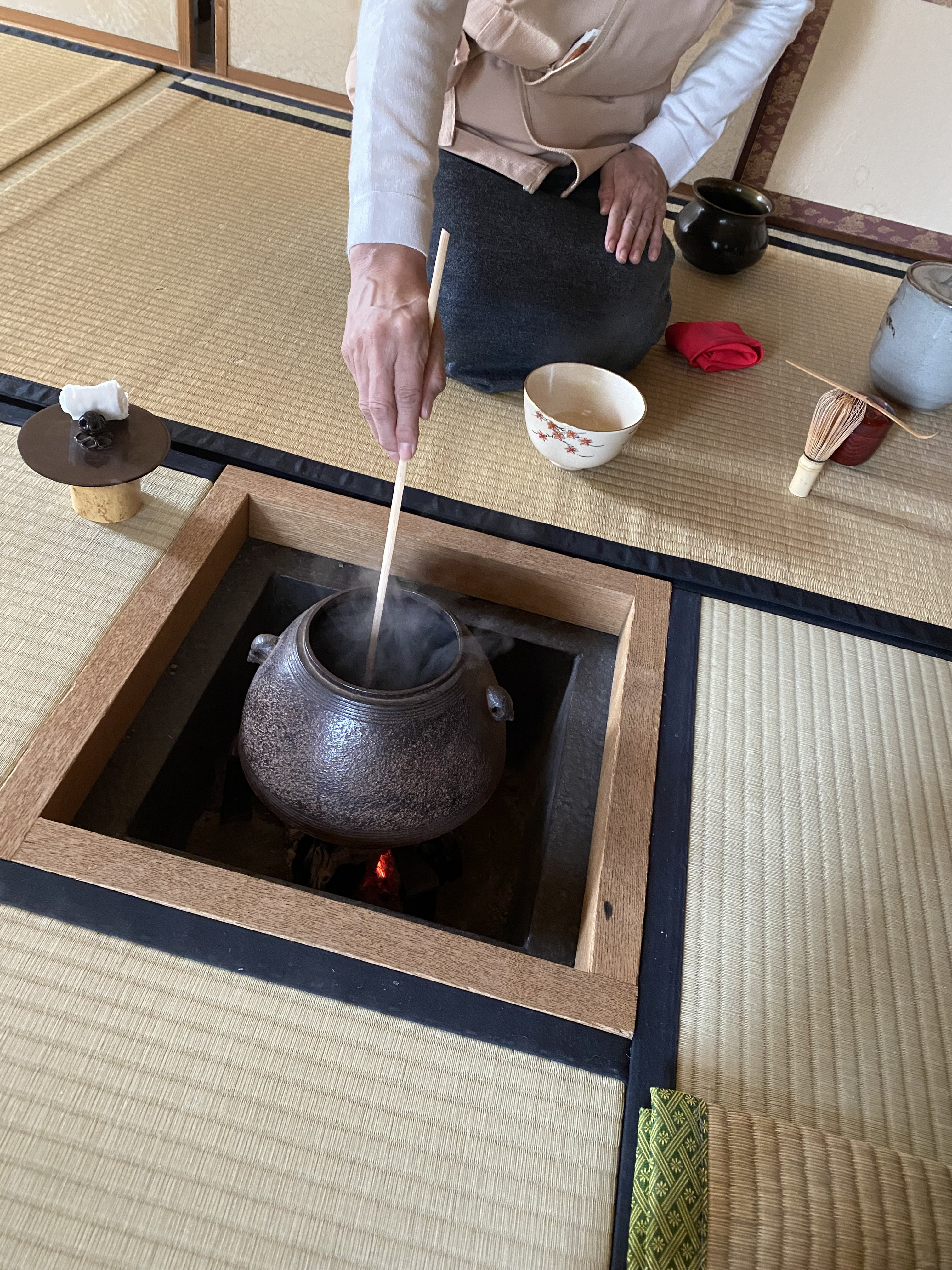 運びの薄茶点前を・・・