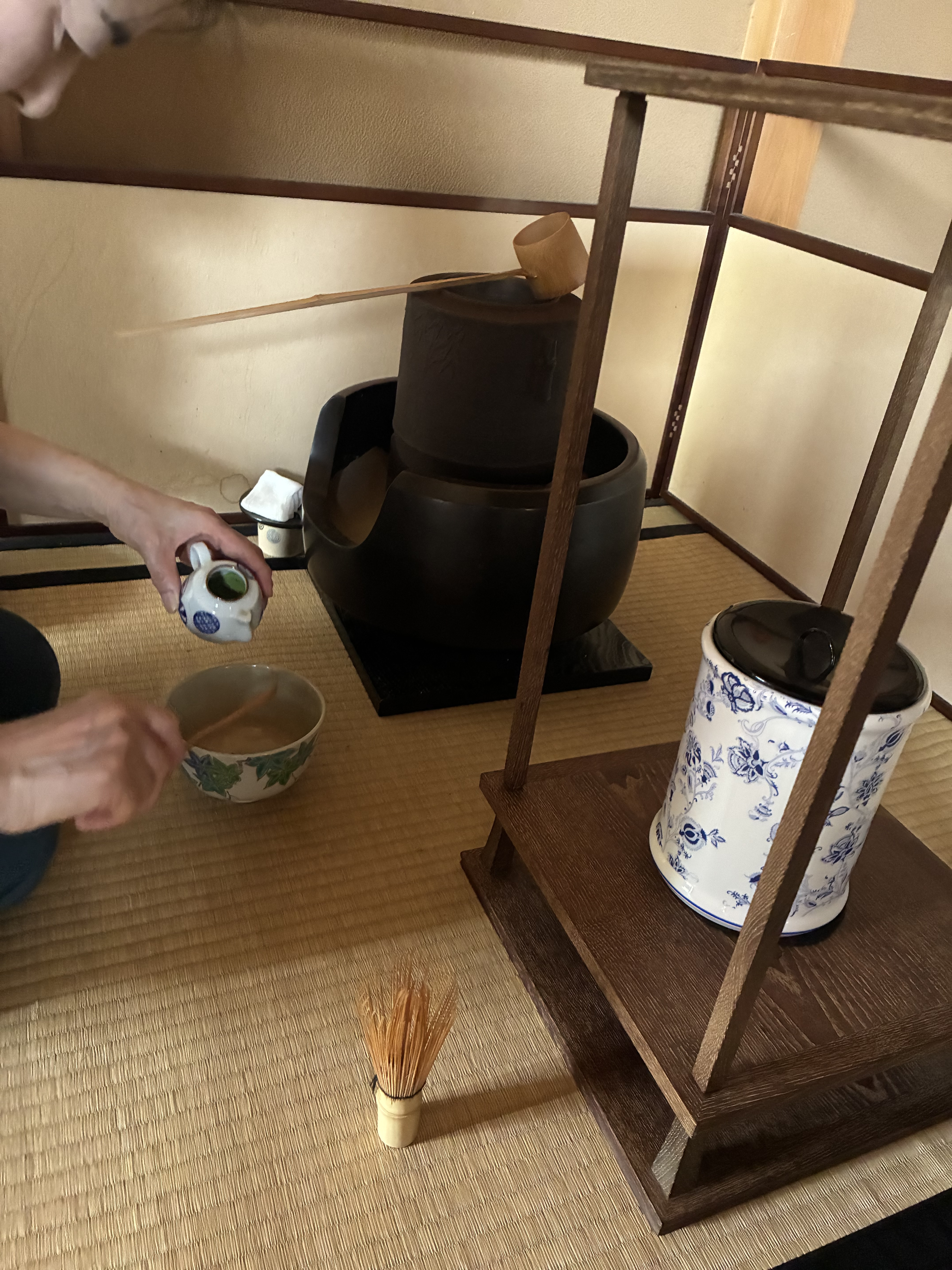 四滴茶入で・・・