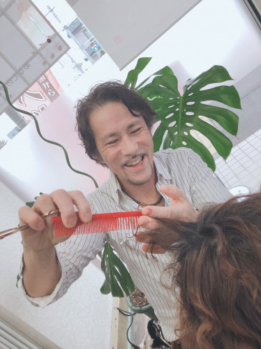 Hair's RASTA オーナースタイリスト 滝川勇一
