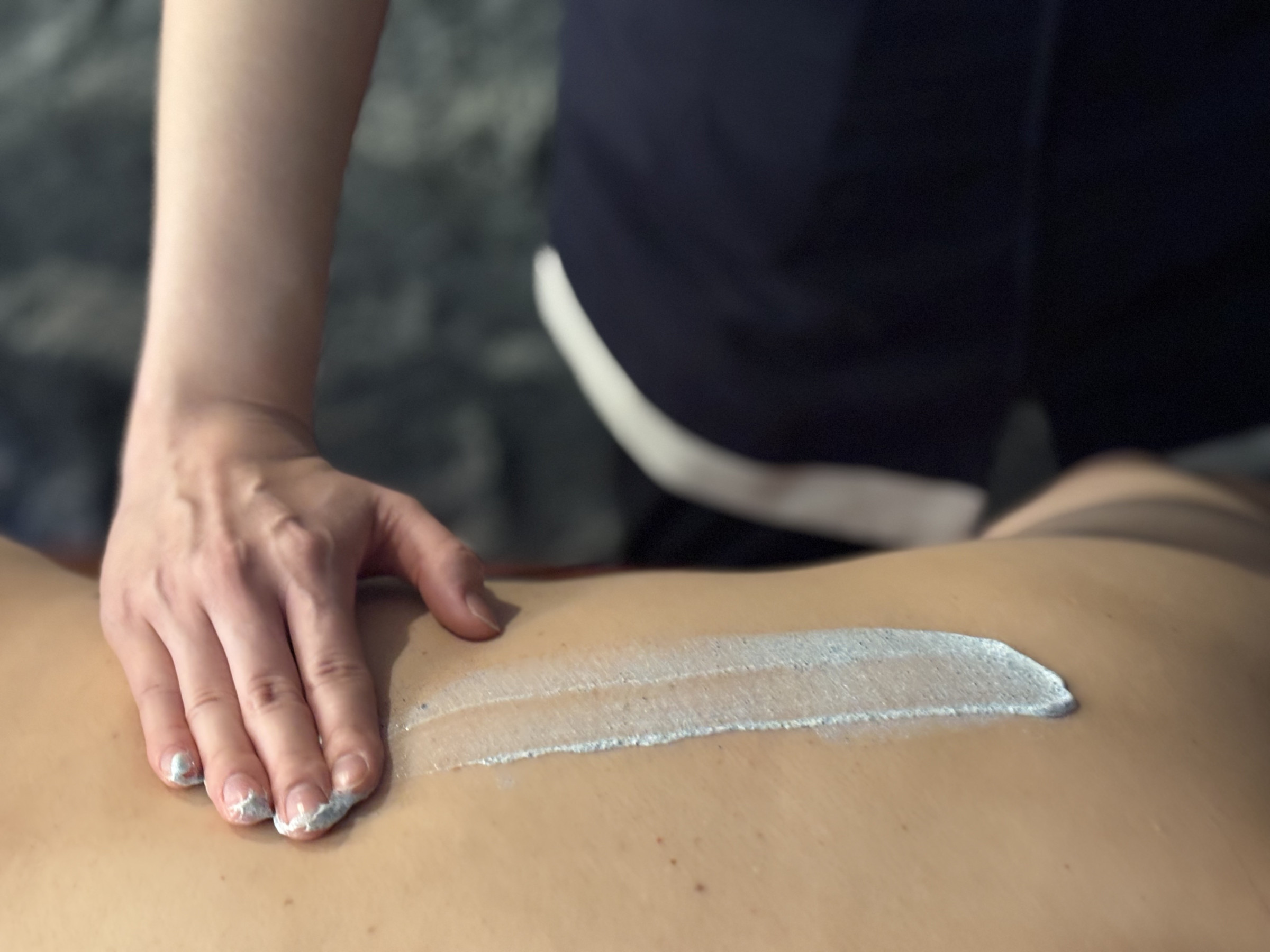 フランスのタラソテラピー×日本の火山エネルギー（岩盤浴）