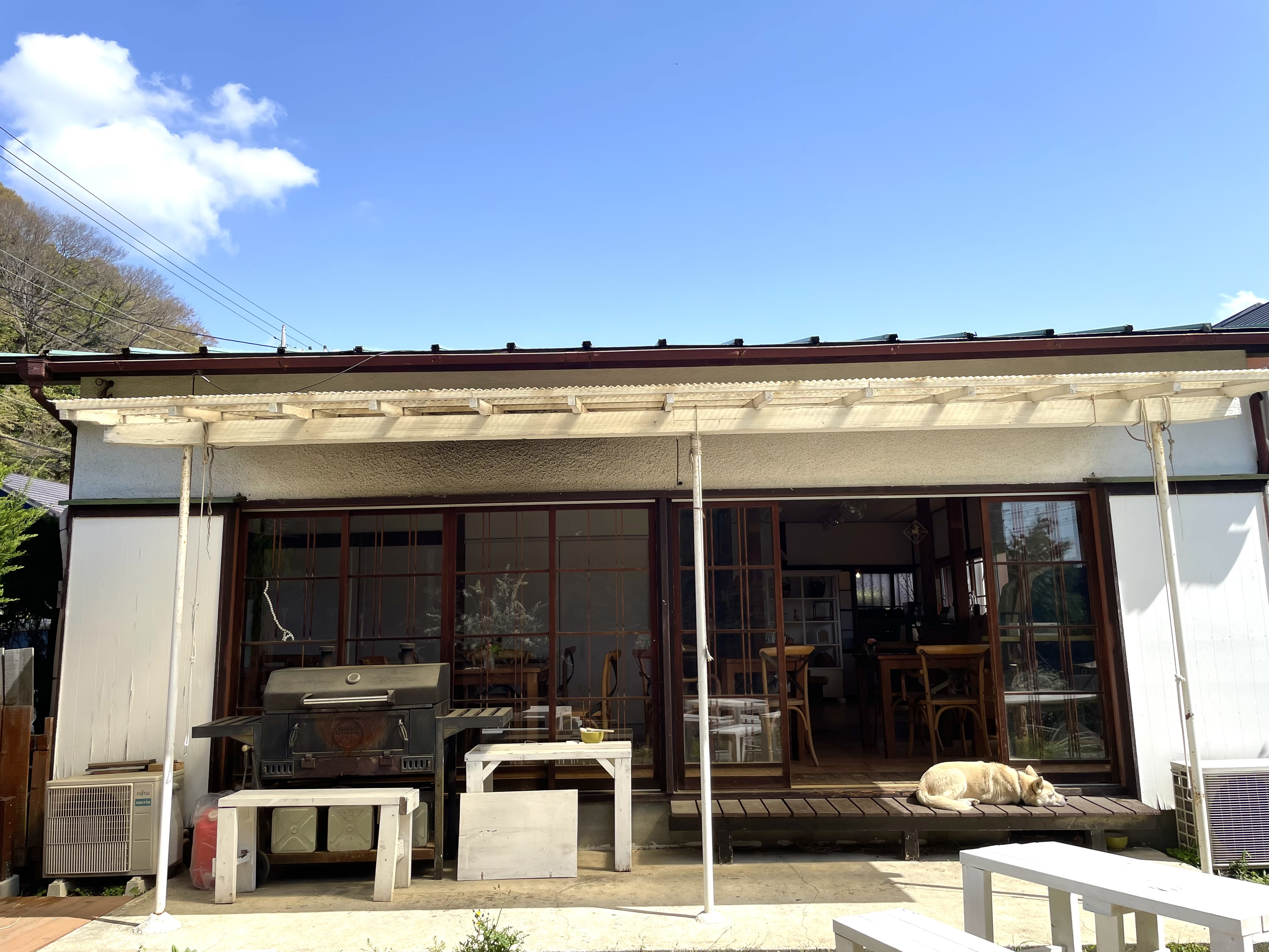 早速縁側で…。