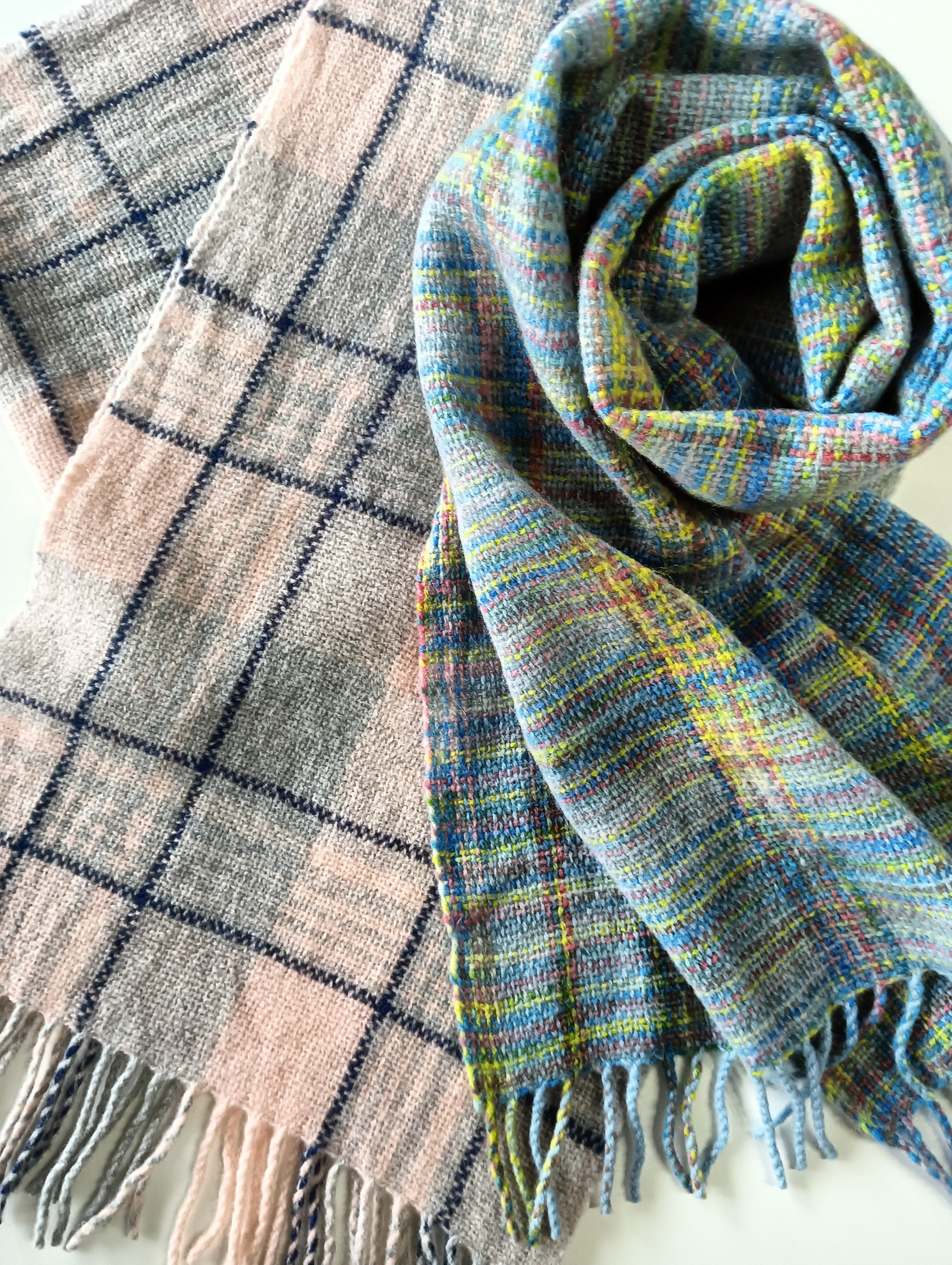 チェックマフラー