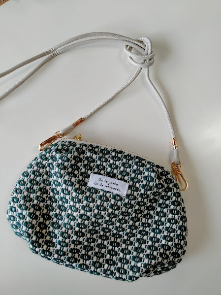 オーバーショットポシェット