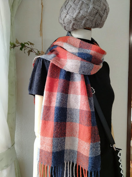 チェックマフラー