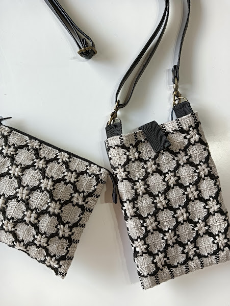 ハニーコムポーチ