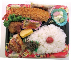 商品番号10-92(横幅24cm) 菊五郎(きくごろう) 特大エビフライ弁当