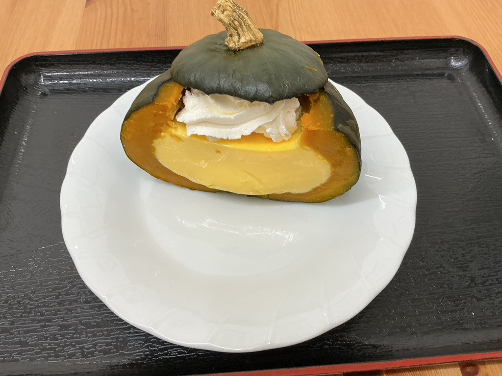 南瓜丸ごとプリン（予約のみ¥1300〜
