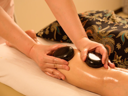 ホットストーン＋リンパのマッサージをはじめました。