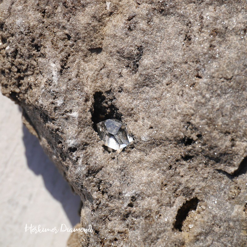 天然石ハーキマーダイアモンド母岩付(ニューヨーク州ハーキマー地区産)ハーキマー水晶単結晶