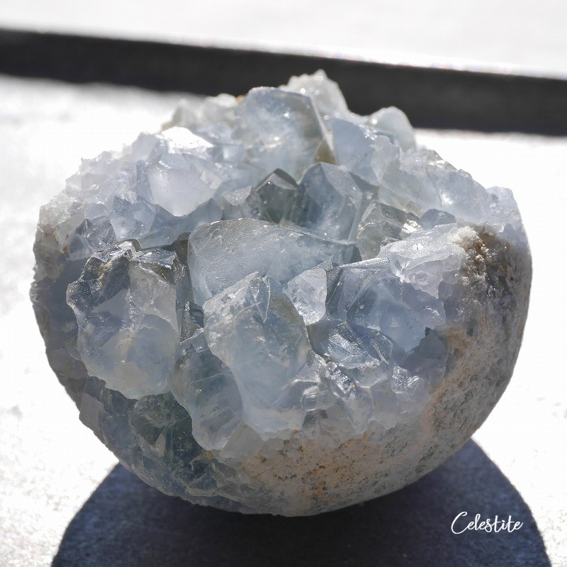 天然石 約268g約60mmセレスタイト(マダガスカル産)半球原石結晶ぎっしり天青石