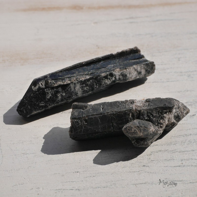 天然石モリオン2本セット(内モンゴル自治区産)黒水晶ポイント結晶☆それぞれ現物画像あり