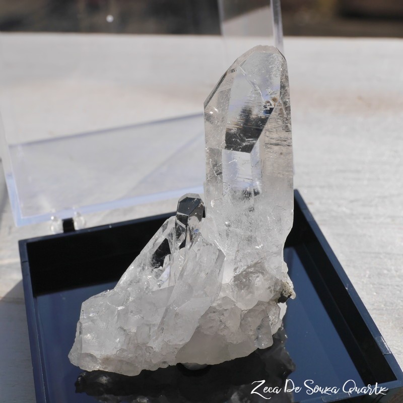 天然石 約54g ケース高さ約68mm 水晶クラスター(ゼカ・デ・ソウザ産)ラベル付き 透明クリスタル結晶原石 簡易キット
