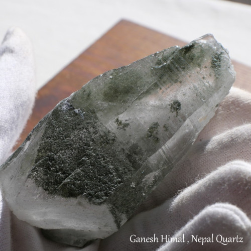 天然石ヒマラヤ水晶 約107g(ネパール・ガネーシュヒマール産)原石結晶 水晶ポイント