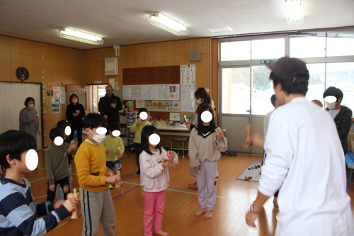 LINE_ALBUM_下佐貫児童館 Kendama First Trick_260131_14.jpg