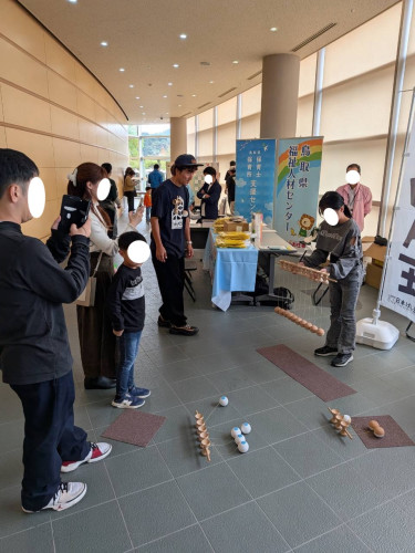 LINE_ALBUM_ねんりんフェス　けん玉_261024_33.jpg