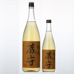 kuramori-sake-bottles.jpg
