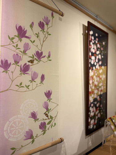 絵手ぬぐい「紫木蓮のささやき」