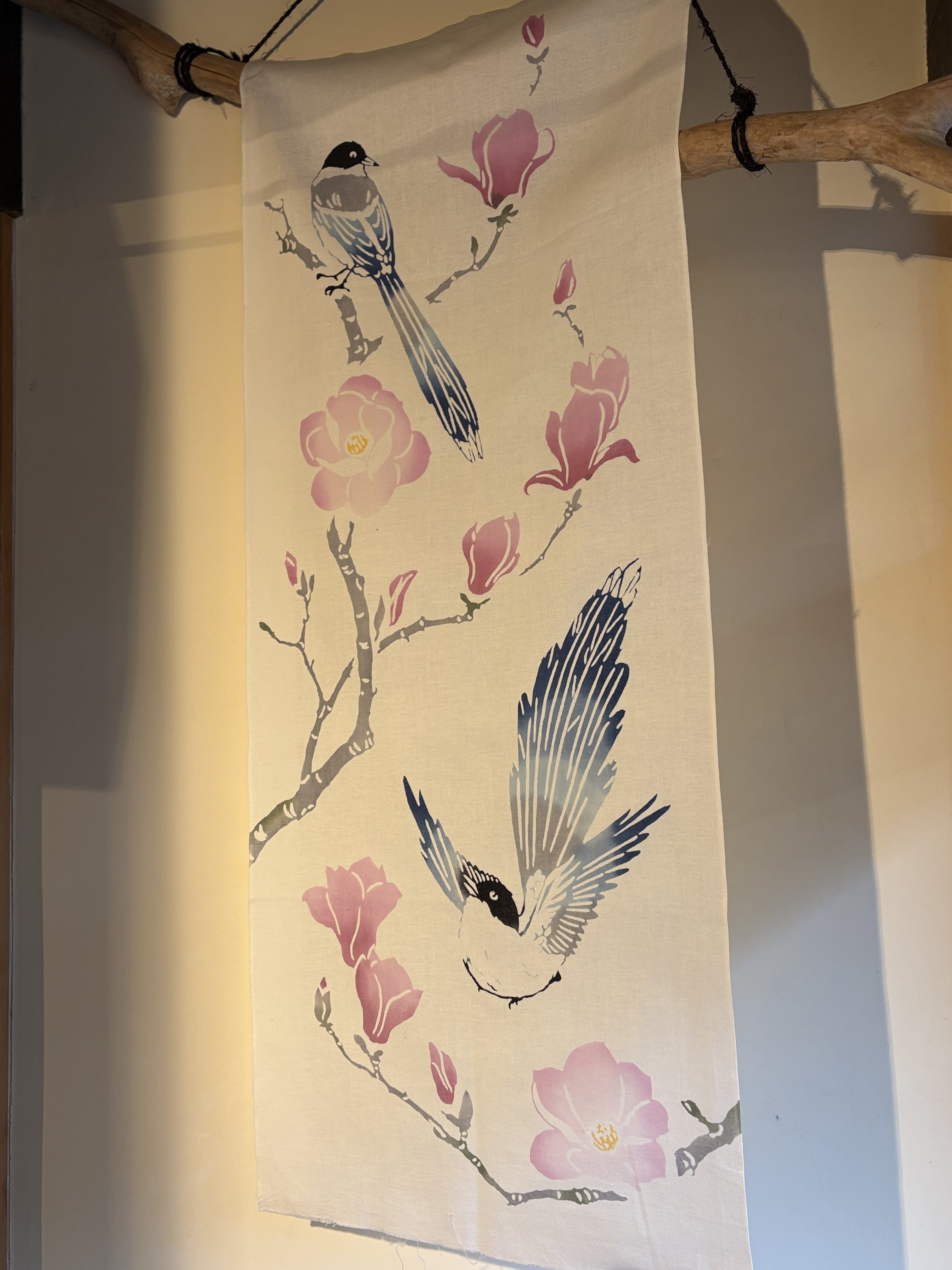 手ぬぐい「木蓮に尾長」