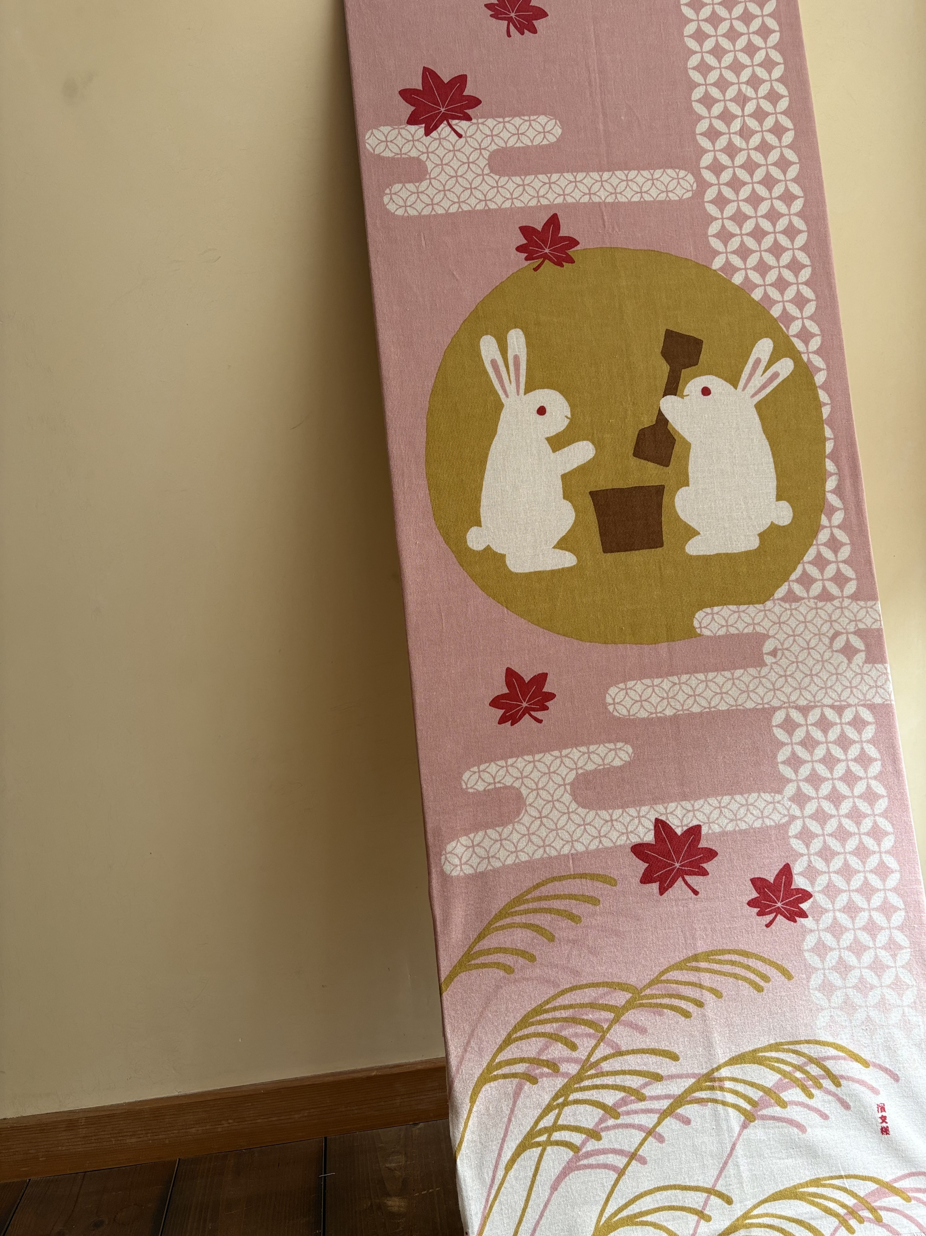 絵手ぬぐい「餅つきうさぎ」
