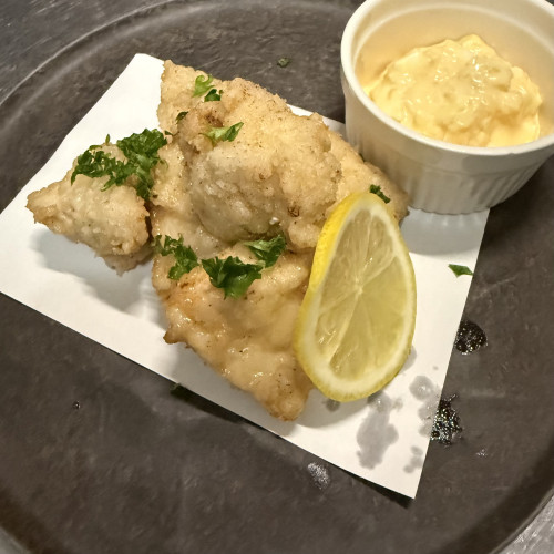 鶏むね肉のフライ レモンタルタル添え