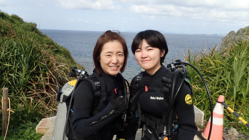 沖縄ダイビング青の洞窟