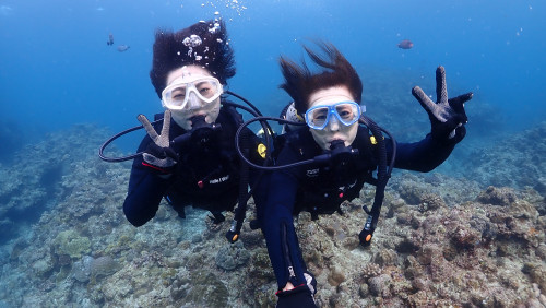 沖縄ダイビング青の洞窟