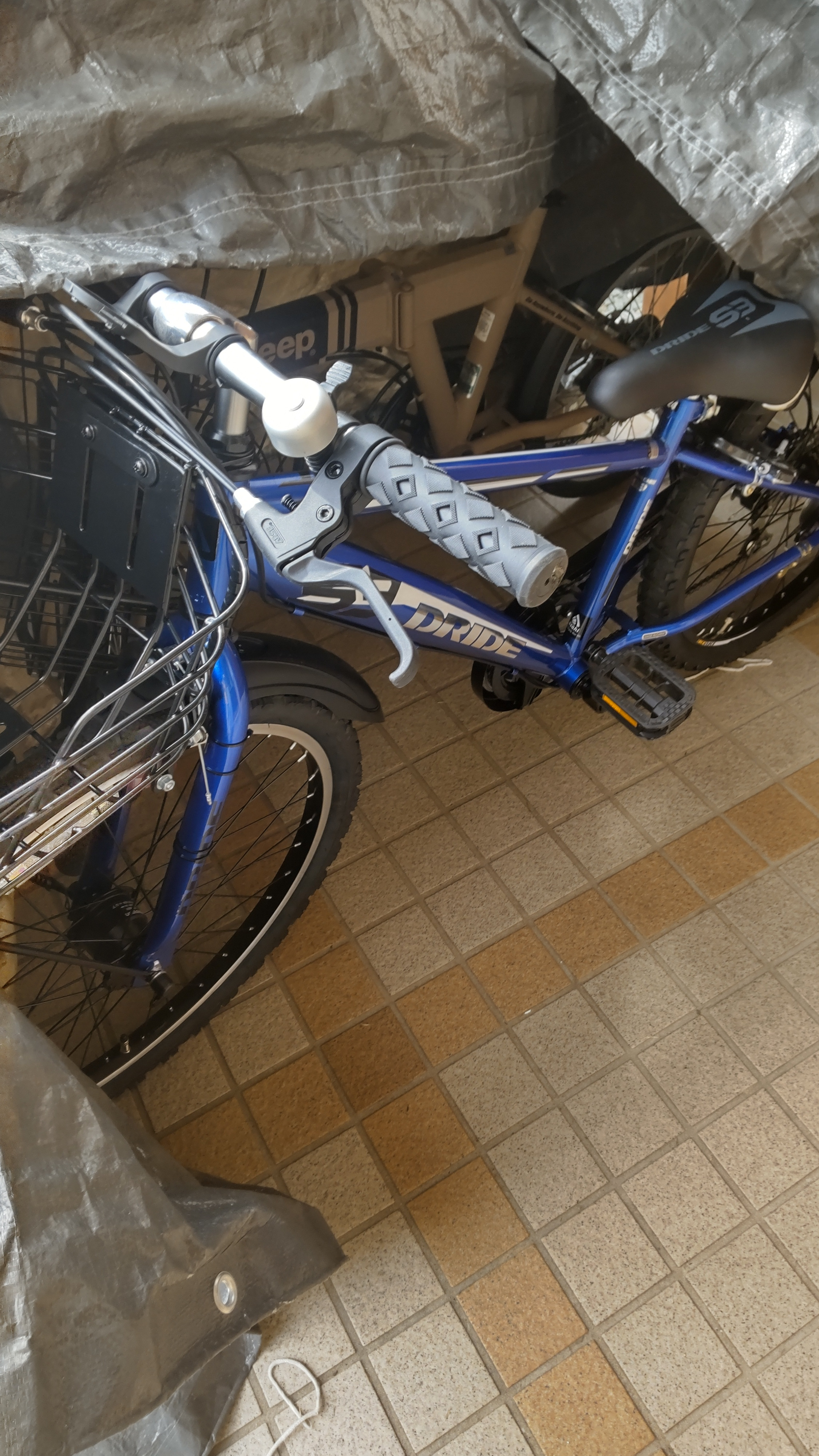 祭日でも定休日です