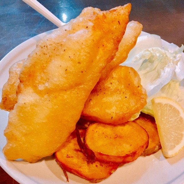 名物！キャットフィッシュフライ