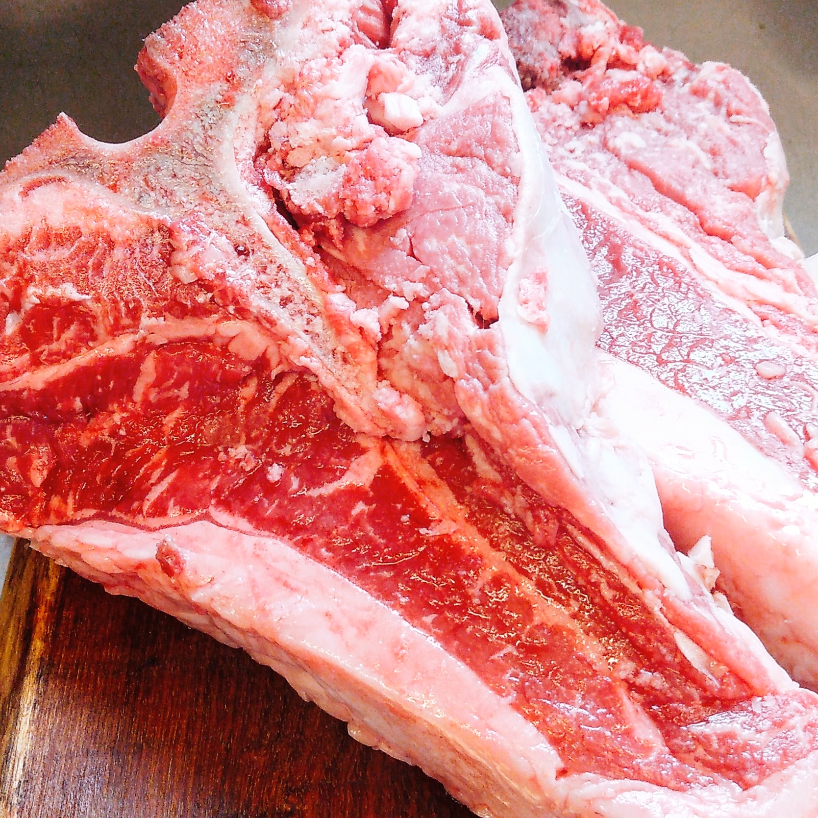 Tボーンステーキお2人様サイズございます🍖