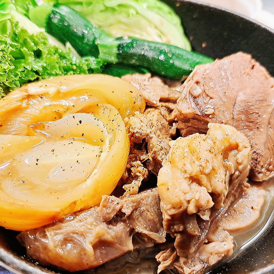 「段戸山高原牛」スネ肉、牛スジ、イタリア産牛タンの【カルネレッソ】